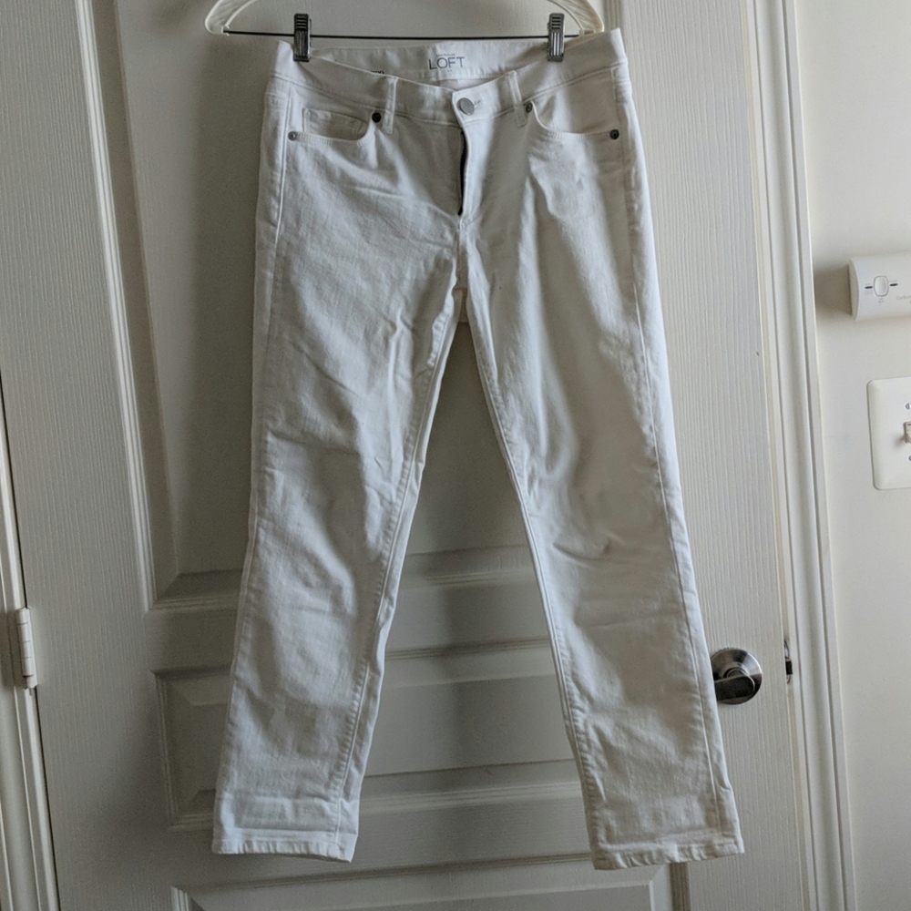 White crop jeans